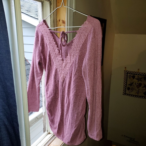 Ardenes purple and pink with lace and tie at back. - Picture 2 of 3